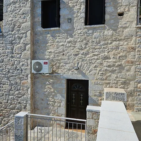 Rigas Stone Tower East Mani 3 Apartamento *