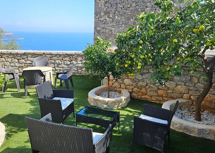 Rigas Stone Tower East Mani 3 *