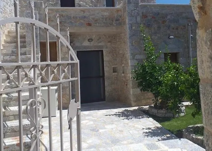 Rigas Stone Tower East Mani 3 Mína